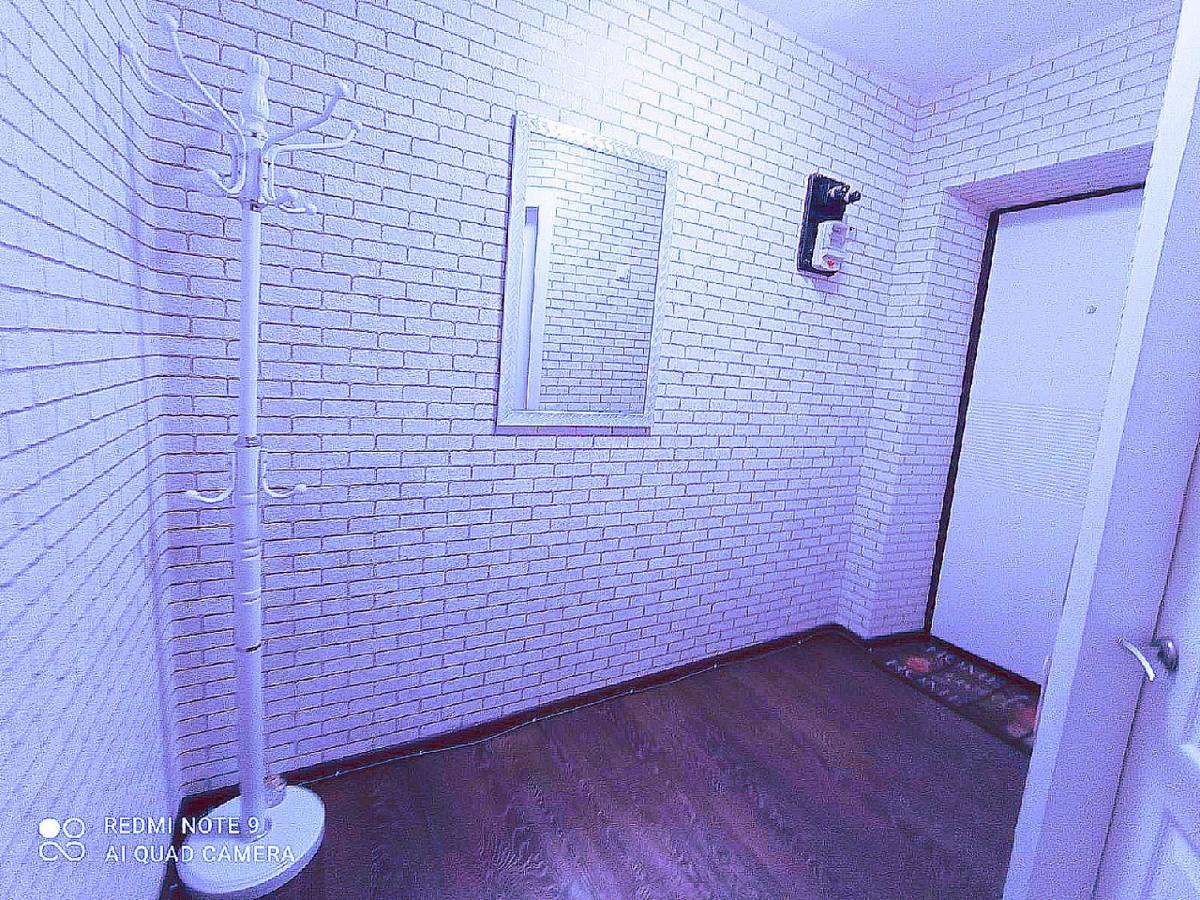 центр автовокзал 2 кв Apartment Dnipro